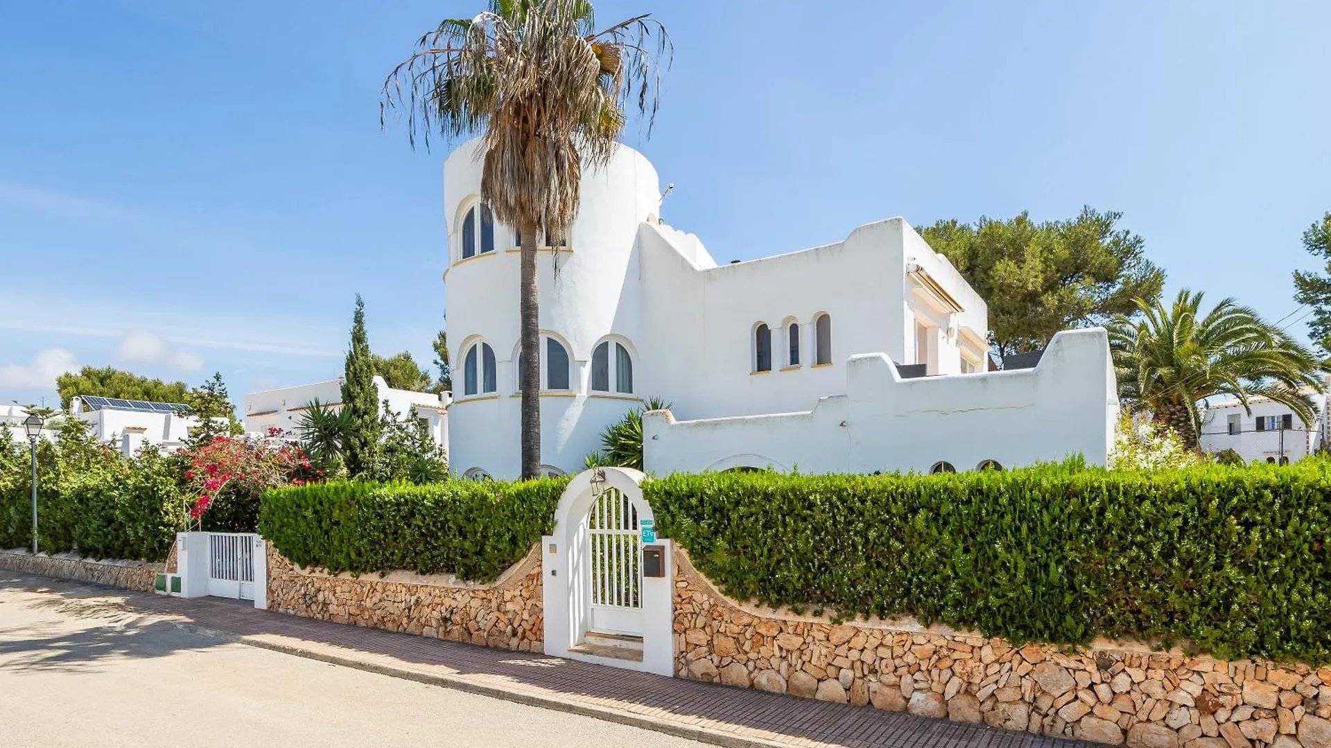 Villa Malik Mit Meerblick Und Pool Cala D´Or スペイン
